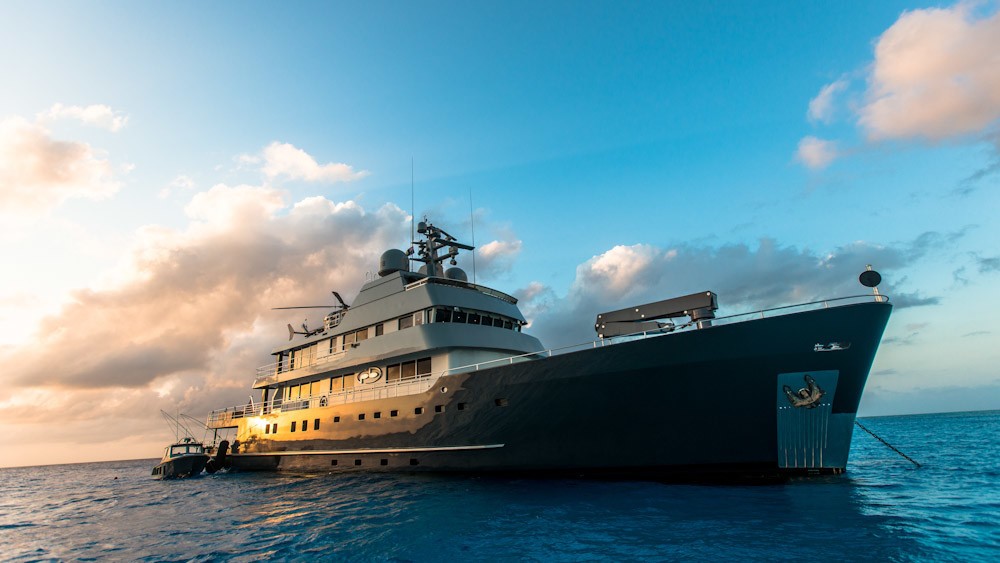 Yacht PLAN B, Explorer Yacht | CHARTERWORLD Luxury Superyacht Charters